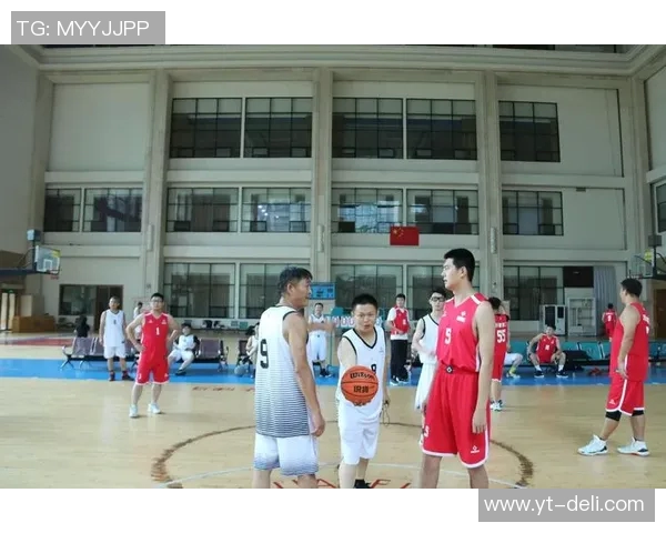 南京篮球队荣登篮球团队协作排行榜第二名展现卓越团队精神与默契配合 南京篮球队荣登篮球团队协作排行榜第二名展现卓越团队精神与默契配合